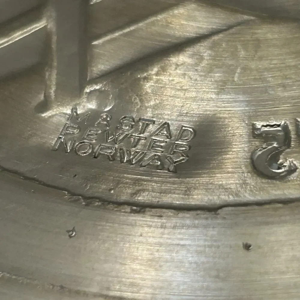 MASTAD PEWTER HOLIDAY PLATE 1975 Christmas 7